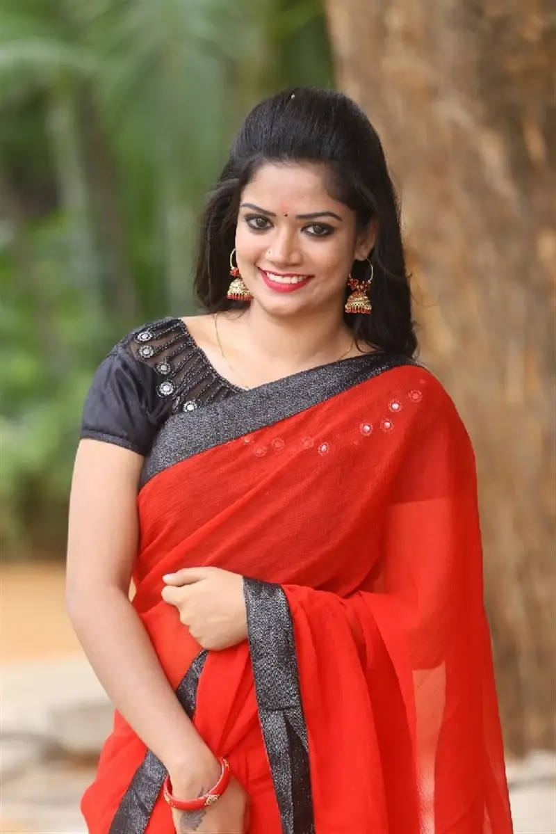 Telugu Girl Srujana in Red Saree at Vetaadutha Movie Opening